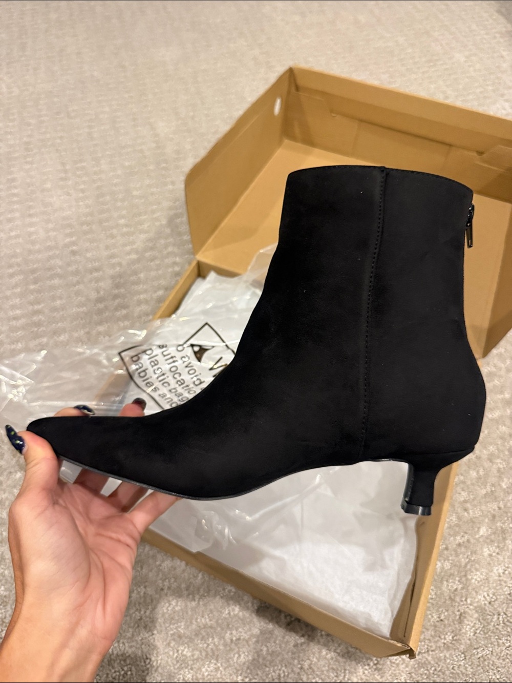 Seychelles Black Pointed Kitten-Heel Ankle Boots